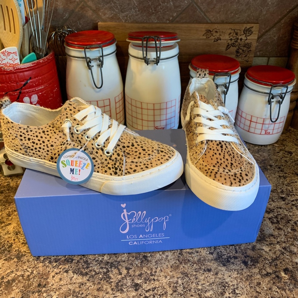 Jelly pop tennis shoes